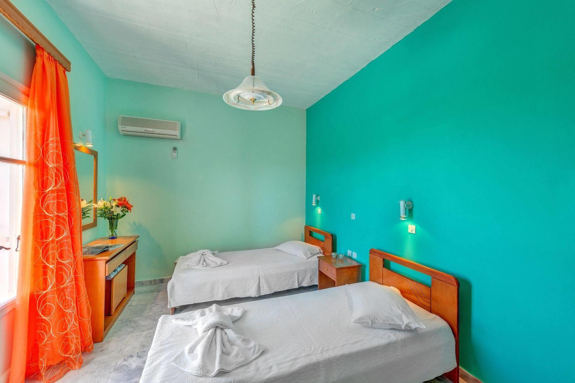 Hotel Smaragdi Apartments Vissa Extérieur photo