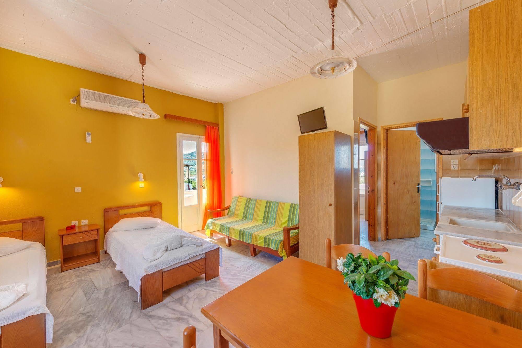 Hotel Smaragdi Apartments Vissa Extérieur photo